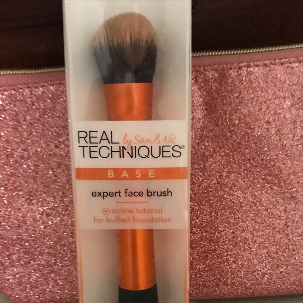 Lancôme Makeup Bag with Real Techniques Face Brush